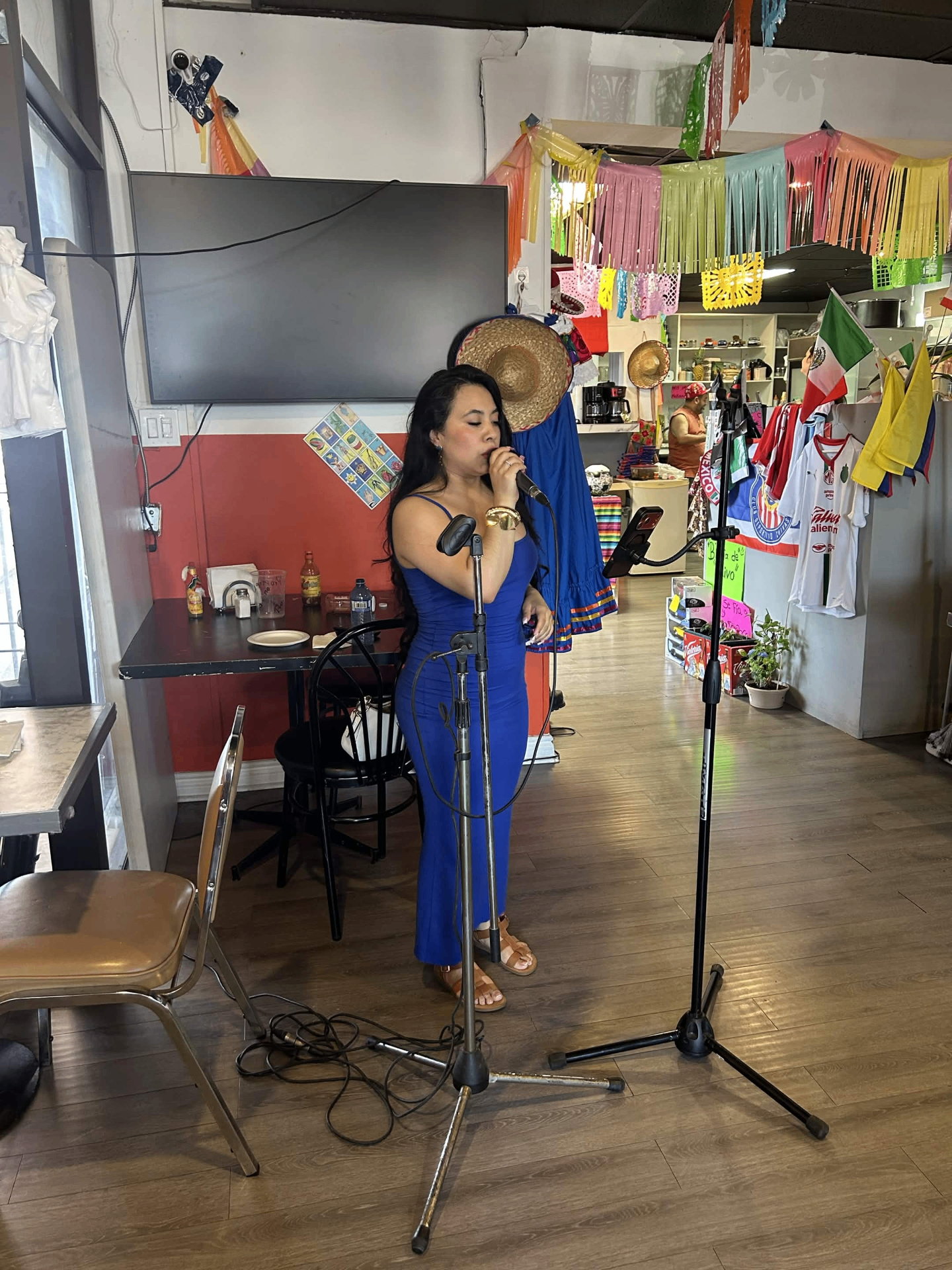 Live music performance inside El Estorbo