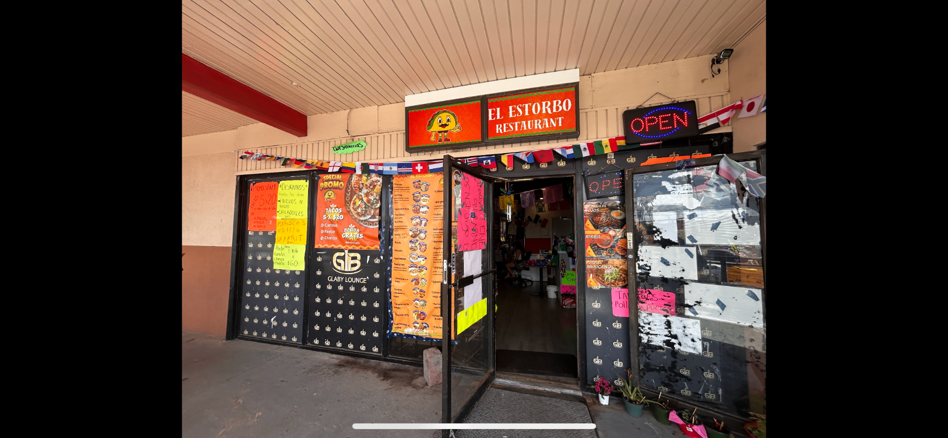 El Estorbo Restaurant storefront at Keele & Wilson, Toronto